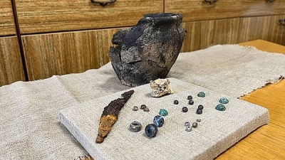 В Волгоградский областной краеведческий музей переданы археологические артефакты