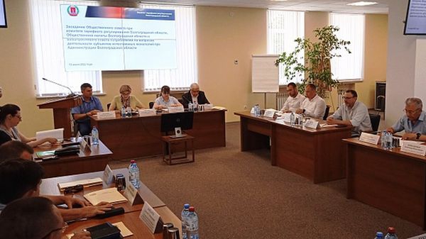 В Волгоградской области ведут адресную работу с поставщиками коммунальных услуг для снижения тарифов