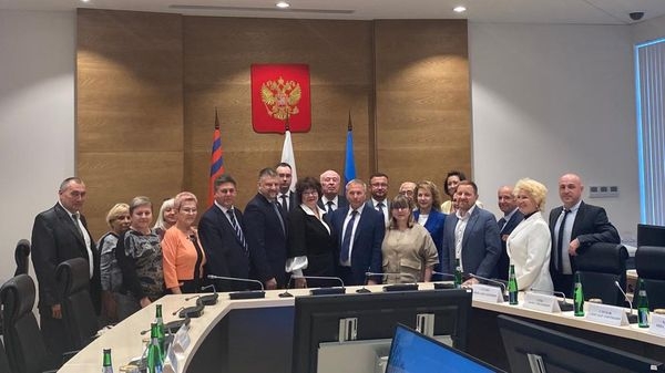 Подписано соглашение о сотрудничестве и взаимодействии между Общественными палатами Волгоградской области и Луганской Народной Республики
