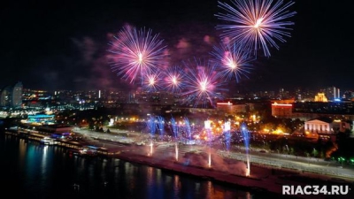 Парады, концерты, фестивали и два фейерверка — Волгоград широко отпразднует День города