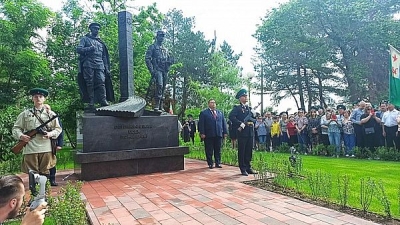 В Волгоградской области открыт памятный знак пограничникам-защитникам Отечества