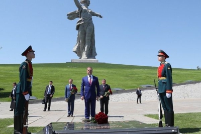80-летие начала Сталинградской битвы: Дмитрий Медведев в Волгограде участвует в памятных мероприятиях