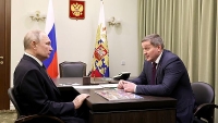 Владимир Путин провёл рабочую встречу с Андреем Бочаровым