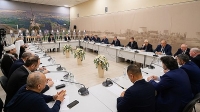Андрей Бочаров провел рабочую встречу с представителями религиозных конфессий и национальных диаспор