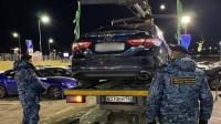 В Волгограде должники лишились автомобилей на парковке ТРК