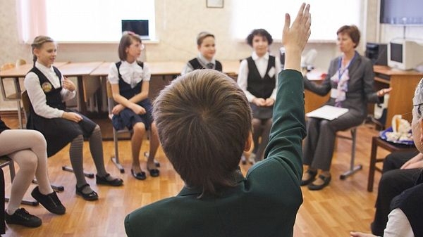 Волгоградская область вошла в число регионов-лидеров по поддержке педагогов